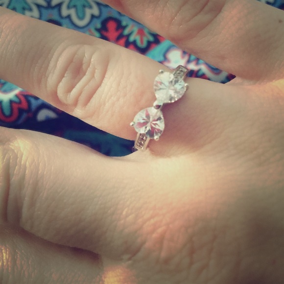 Sterling silver bow tie ring