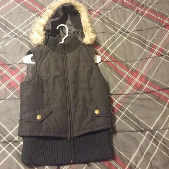 Black vest size small