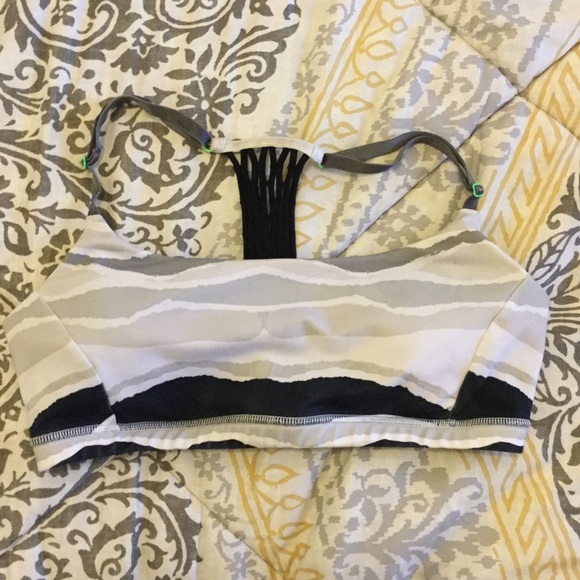 Lululemon bra