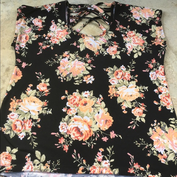 Bobo floral lattice back top