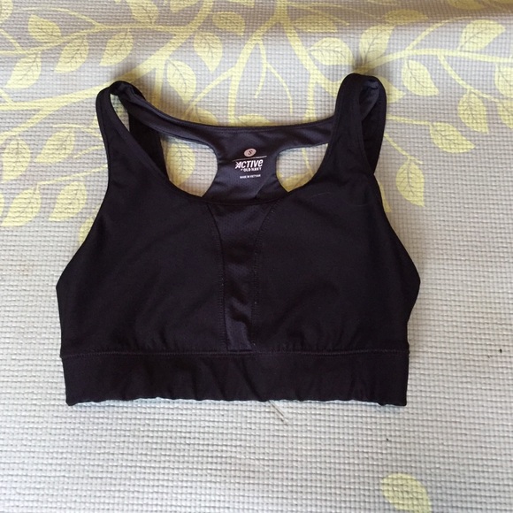 Black racer back sports bra 🙊SALE🙊