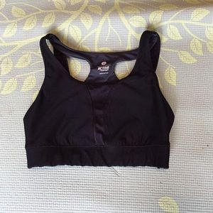 Black racer back sports bra 🙊SALE🙊