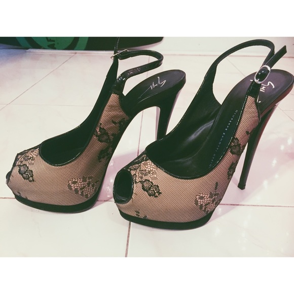 Giuseppe sanitation Monroe heels