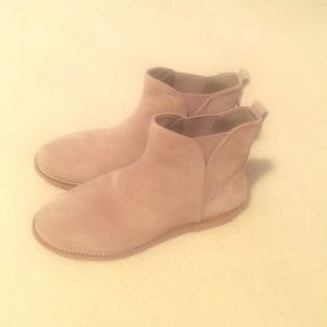 Bcbg Tan Suede Booties (Brand NEW)