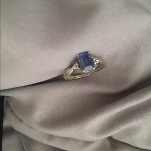 Sapphire ring