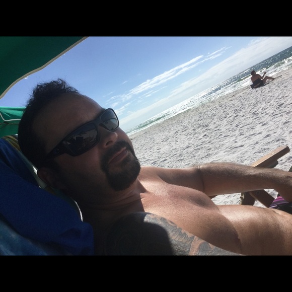 Meet your Posher, Crissy - Picture 2 of 3