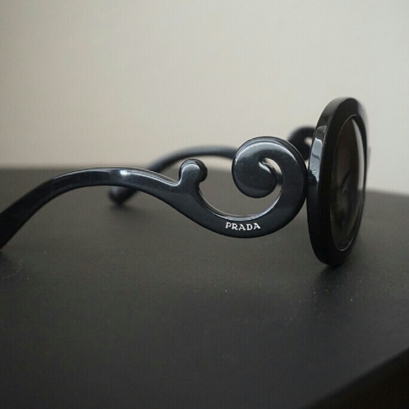 🌟SOLD🌟Prada Baroque' 55mm Round Sunglasses - Picture 2 of 4