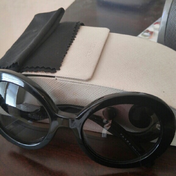 🌟SOLD🌟Prada Baroque' 55mm Round Sunglasses - Picture 4 of 4