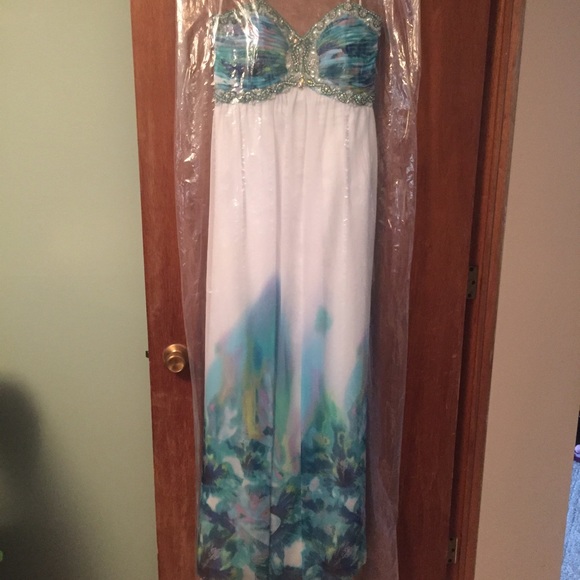 ***SOLD OFF-SITE*** - Picture 2 of 4