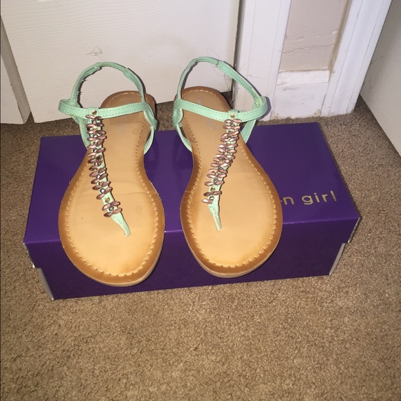 Madden girl sandals