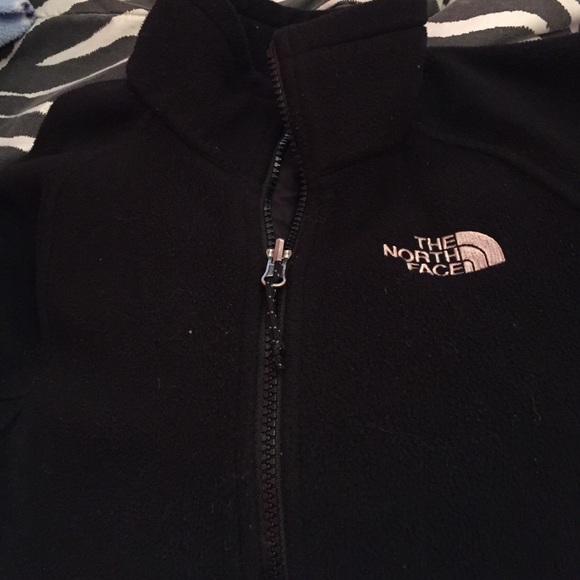 🚨ONE HOUR SALE🚨 Black North Face Jacket