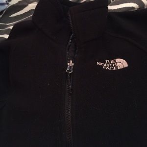 🚨ONE HOUR SALE🚨 Black North Face Jacket