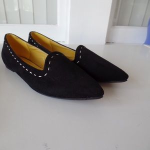 So Central black flats