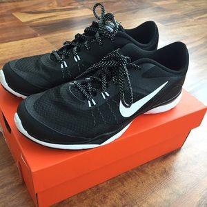Women's Nike Flex Trainer 5