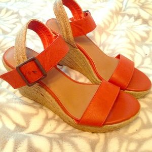 ✨Price Drop✨Orange Wedges