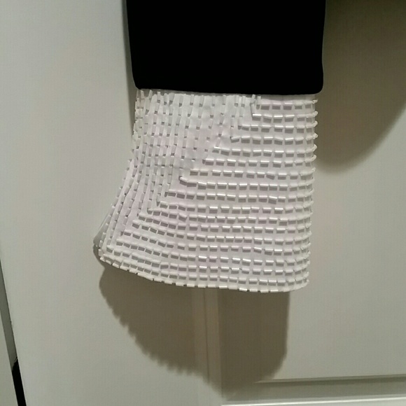 Formal top - Picture 2 of 2