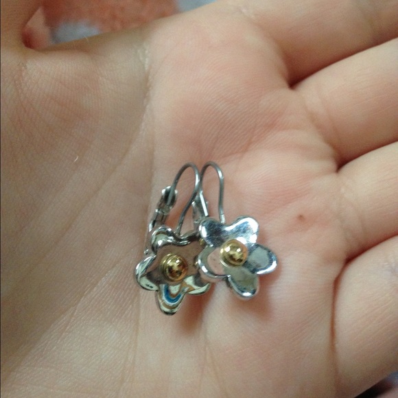 Lia Sophia Jewelry - Earrings