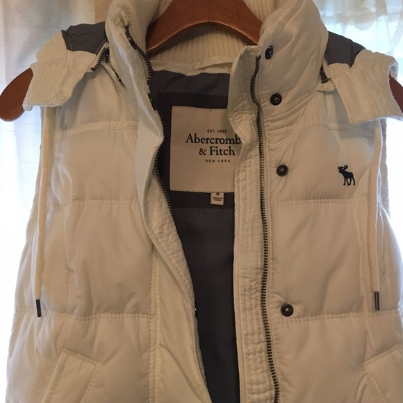 White puffer vest