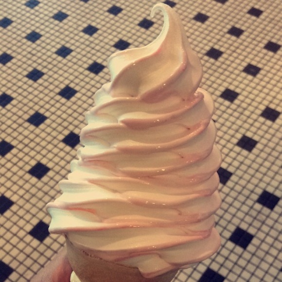 Meet your Posher, Cassie - Picture 1 of 1