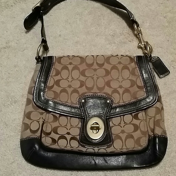 Original Coach hobo gold hardware - Picture 2 of 4