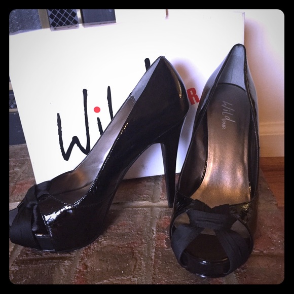 🌺💃Wild Pair Size 10 Heels New