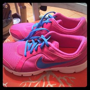 Nike Ladies Free Style, 9 1/2 Pink & Bright Blue