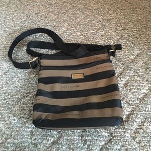 Tommy Hilfiger cross body purse