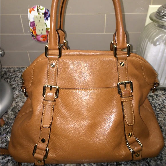 Michael Kors medium size Bedford bowling bag - Picture 4 of 4