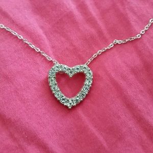 Very pretty heart necklace