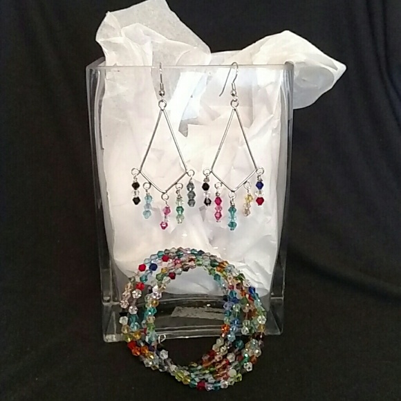Multi color beaded drop earrings/bracelet - Picture 1 of 1