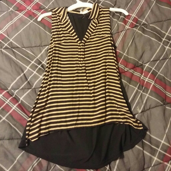 Striped sleeveless shirt size small