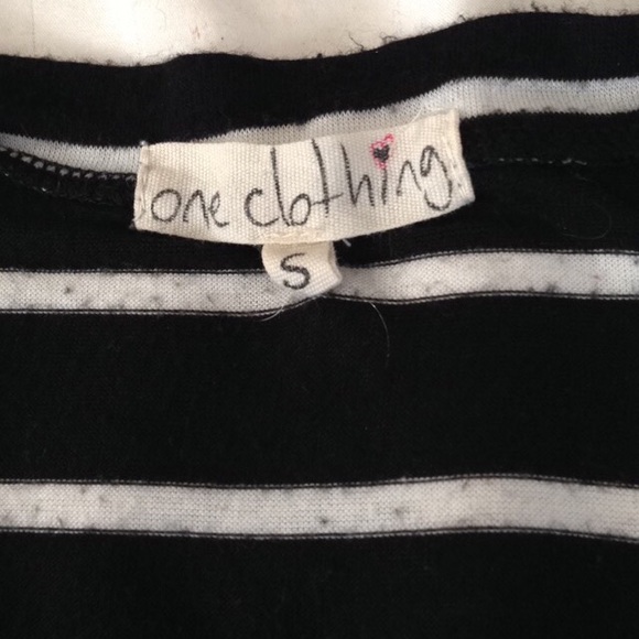 Striped v neck - Picture 2 of 2