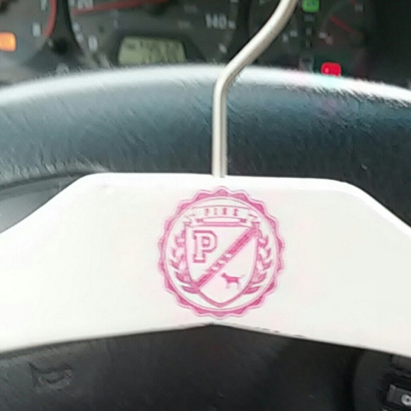 Vs hanger - Picture 2 of 2