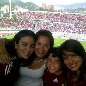 Meet your Posher, Emisael