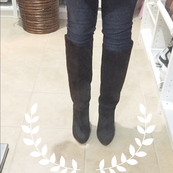 Steve Madden 💯authentic suede boots