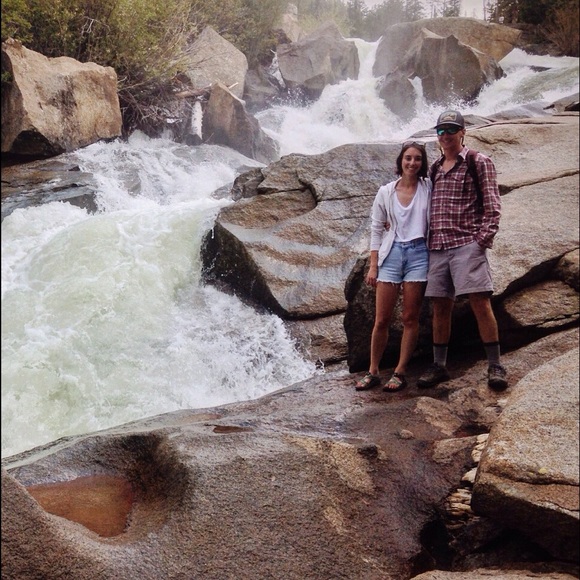 Meet your Posher, Amanda - Picture 2 of 4