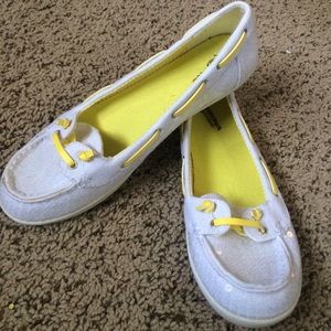 Sequined white and yellow flats
