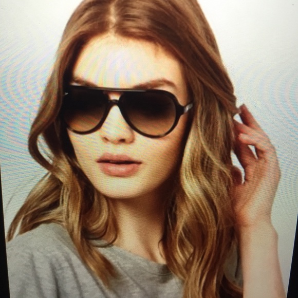 ✨HP✨Authentic Ray Bans. - Picture 4 of 4