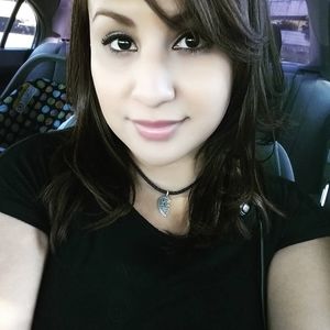 Meet your Posher, Sheyla