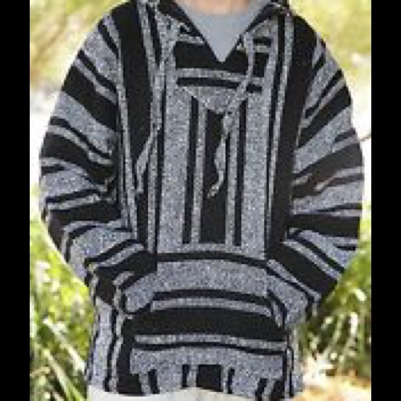 Sweaters - Poncho. 😎