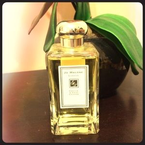 Jo Malone London Vanilla and Anise Cologne.