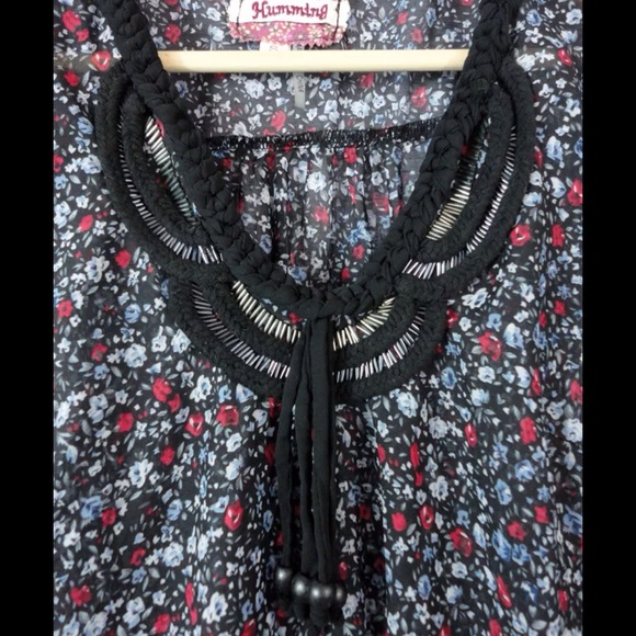 🌷🌷🌷 Anthropologie Fringed Top 🌷🌷🌷 - Picture 3 of 3