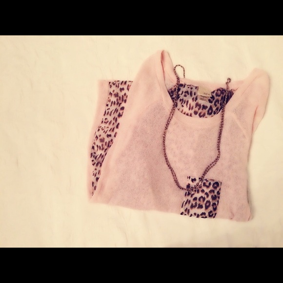 Daytrip Sweaters - ✨Daytrip✨ Animal print sweater 💕🐆