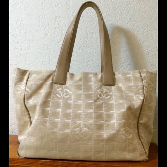 Authentic  Chanel Tote - Picture 1 of 4