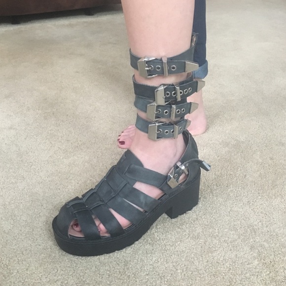 Jeffrey Campbell black gladiator sandals sz 9 EUC