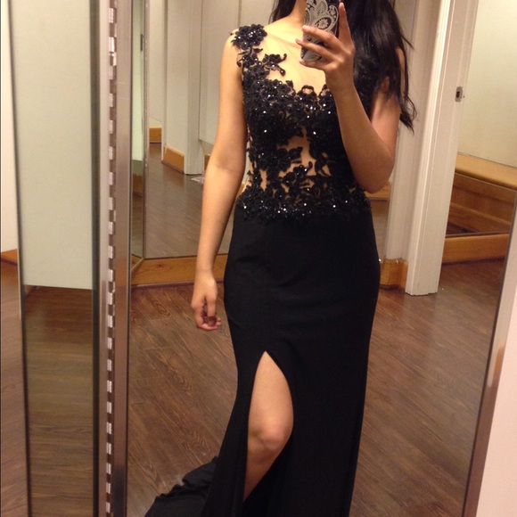 Black lace prom dress