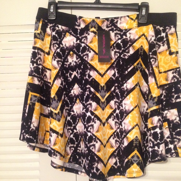 Yellow Circle Skirt - Picture 2 of 3