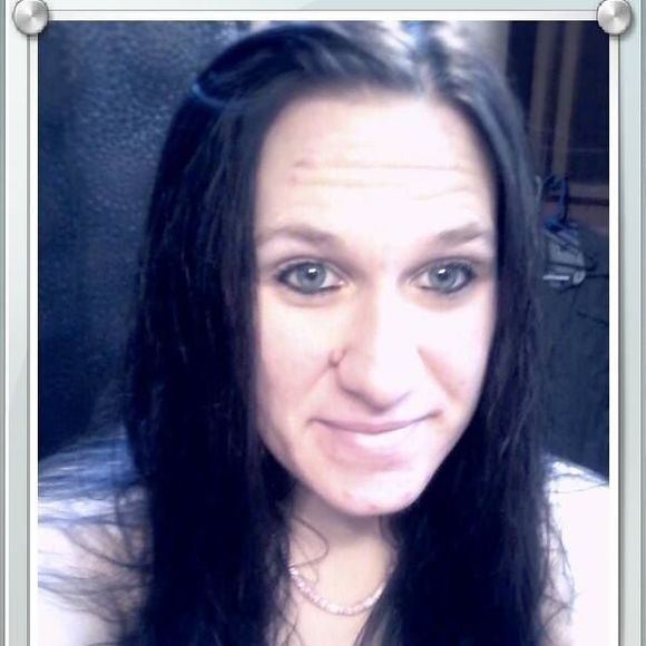Meet your Posher, Sara - Picture 1 of 1