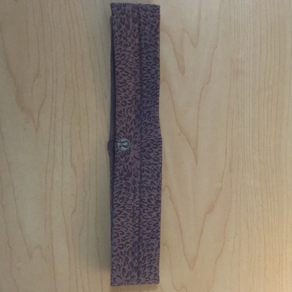 LuLu Lemon headband! In brand new condition!