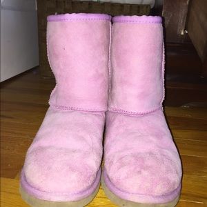 PINK UGGS